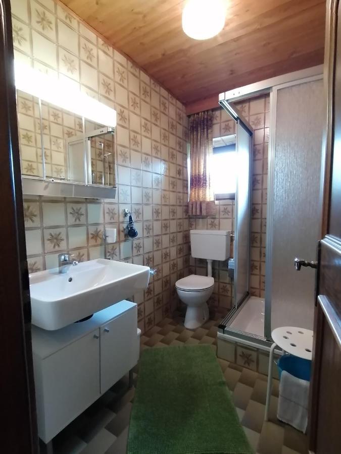 Schnarf Apartment *